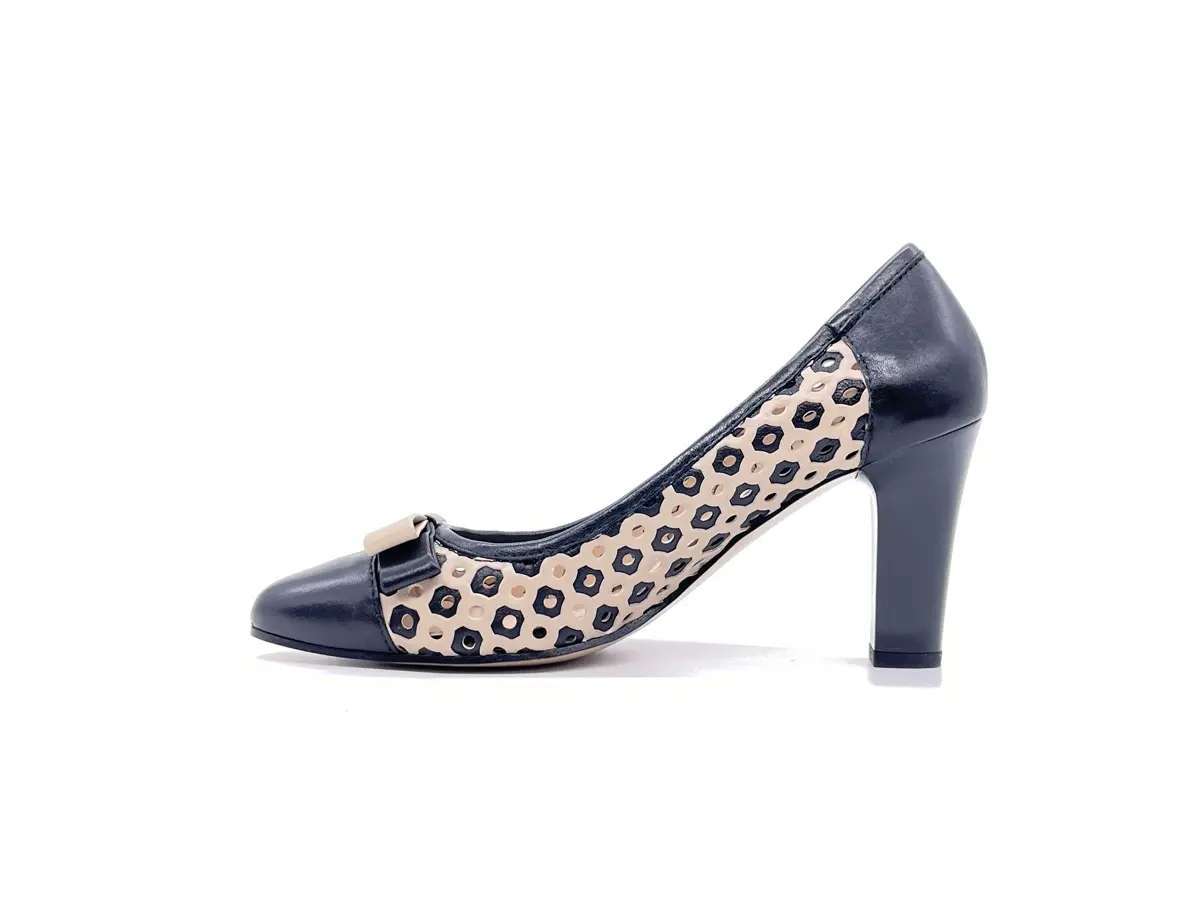 DONNA SOFT Slingback donna in pelle traforata beige e nera 5677 - Image 4