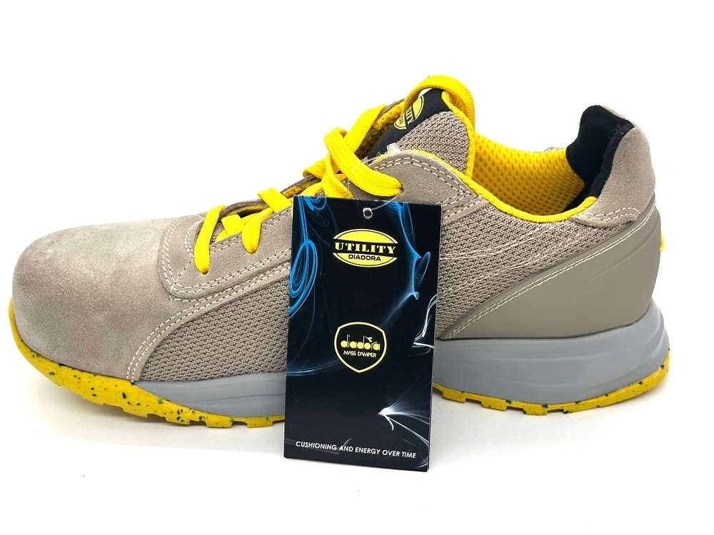 Diadora scarpe uomo Run Text Low pelle scamosciata e tessuto grigio giallo - Image 2