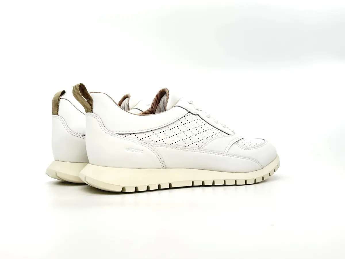 Geox Sukie sneaker donna bianche pelle traforata suola traspirante - Image 2