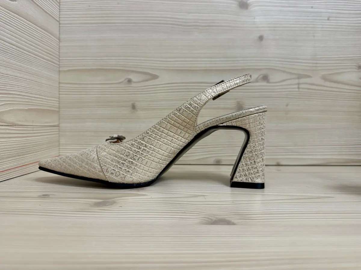 Daphne slingback donna pelle intrecciata beige con tacco largo elegante - Image 6